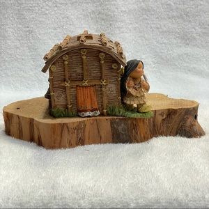 Friends of the feather figurine. (Northeast)